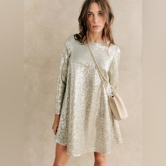 Sézane Annabeth Silver Sequin Long Sleeve Mini Dress – Size 40 (US 8) - Picture 1 of 8